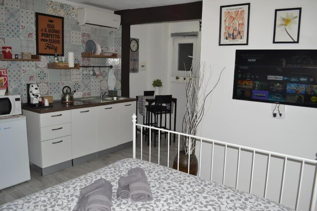 Casa Mya - Studio Flat Naples Luaran gambar